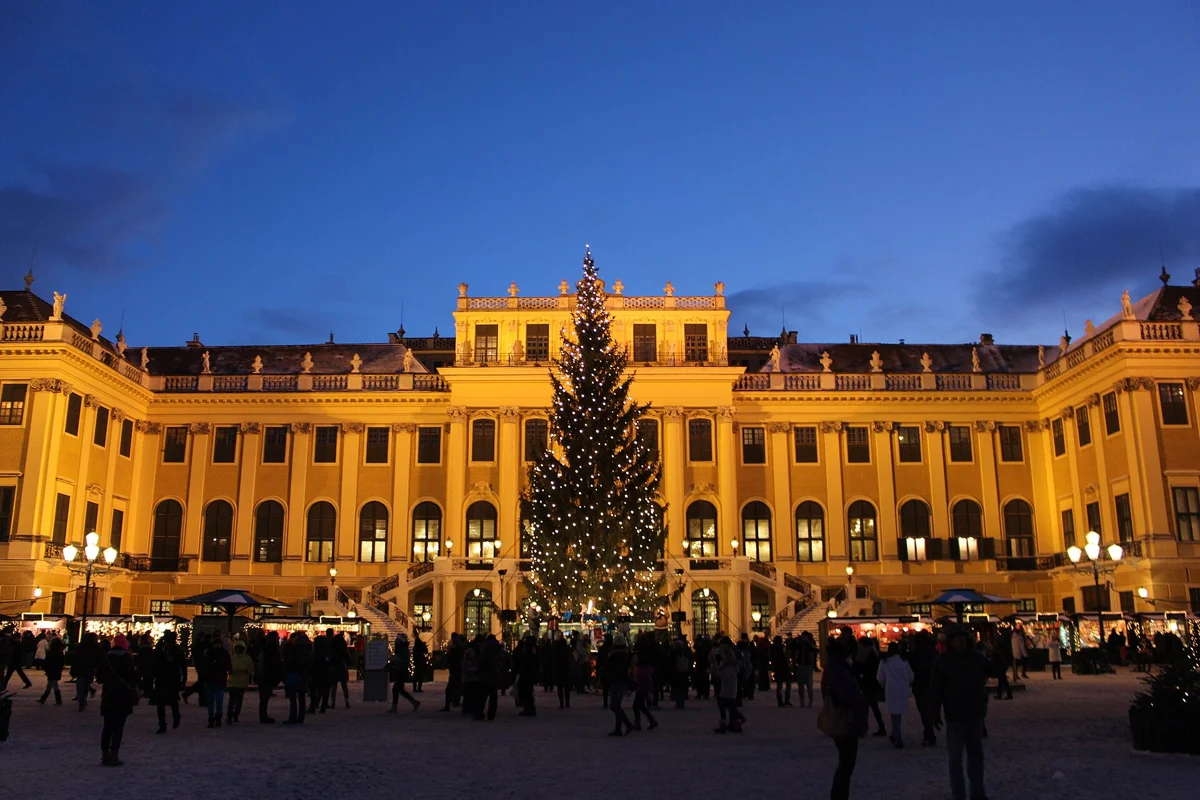 The Christmas market in front of Schönbrunn Palace, an option on a Vienna Christmas markets day trip from Budapest