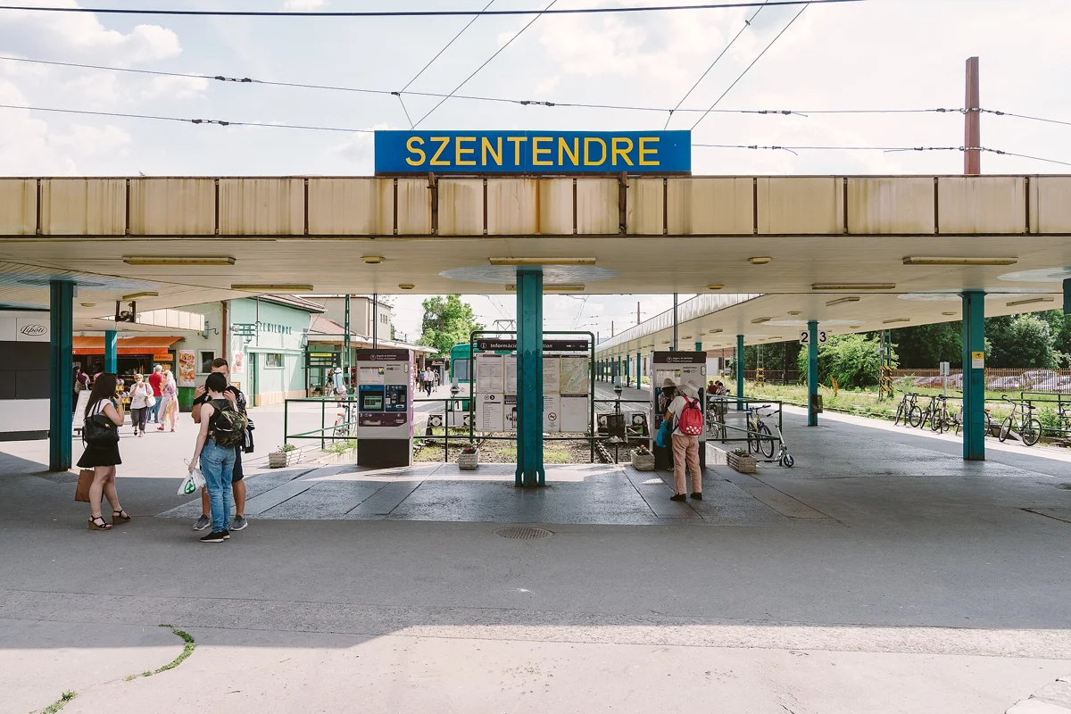 The suburban train station in Szentendre, the do-it-yourself route compared with the Szentendre Christmas market tour by e-car